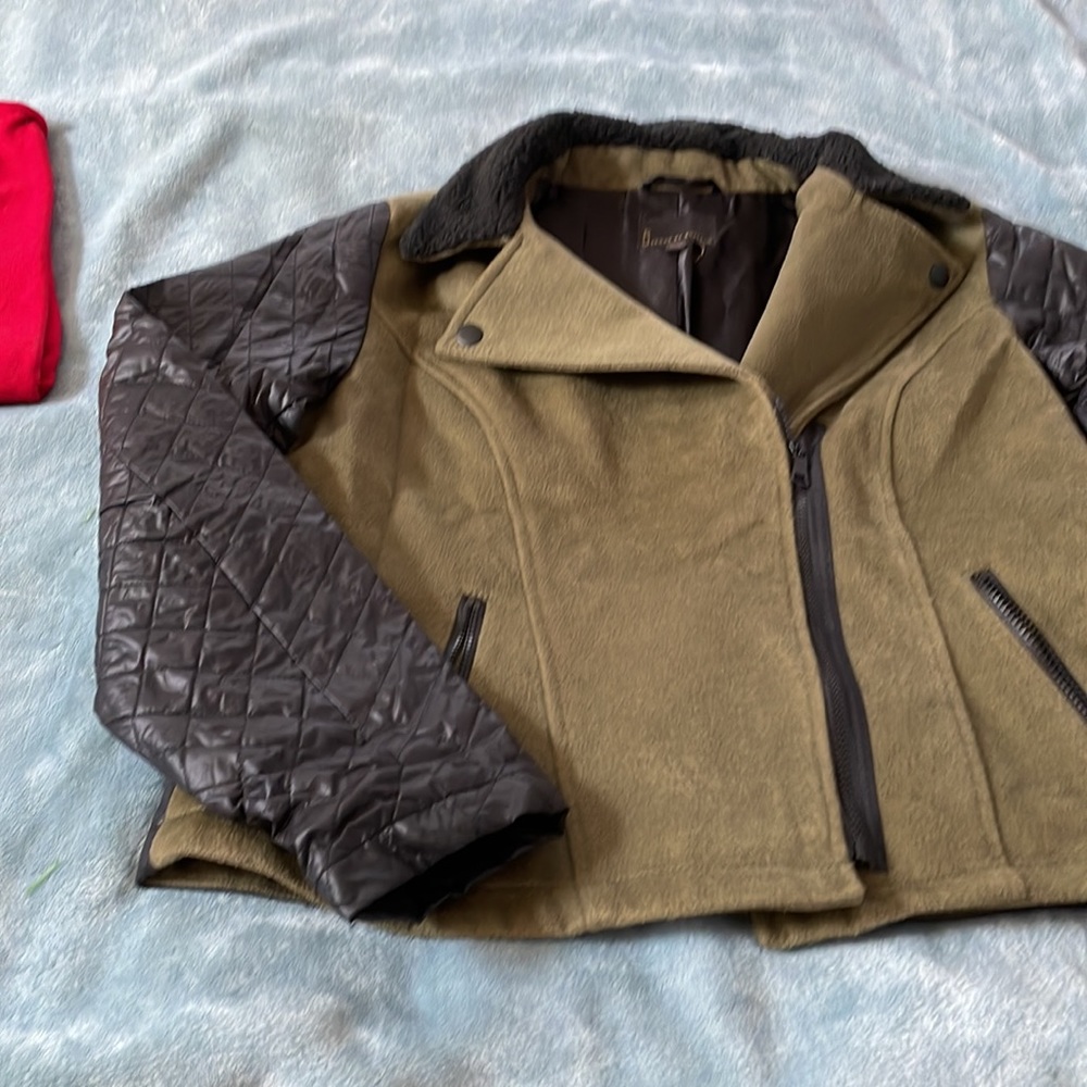 Jacket - Picture 2 of 4